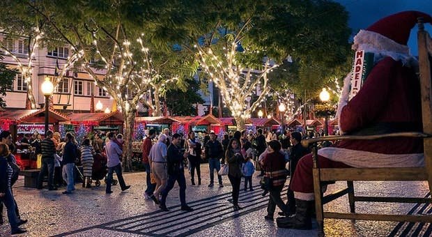 See How the Downtown of Funchal Is Decorated For Christmas