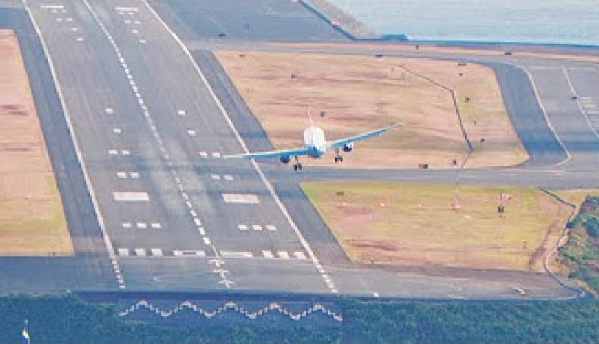 Fantastic landing in Madeira on a windy day