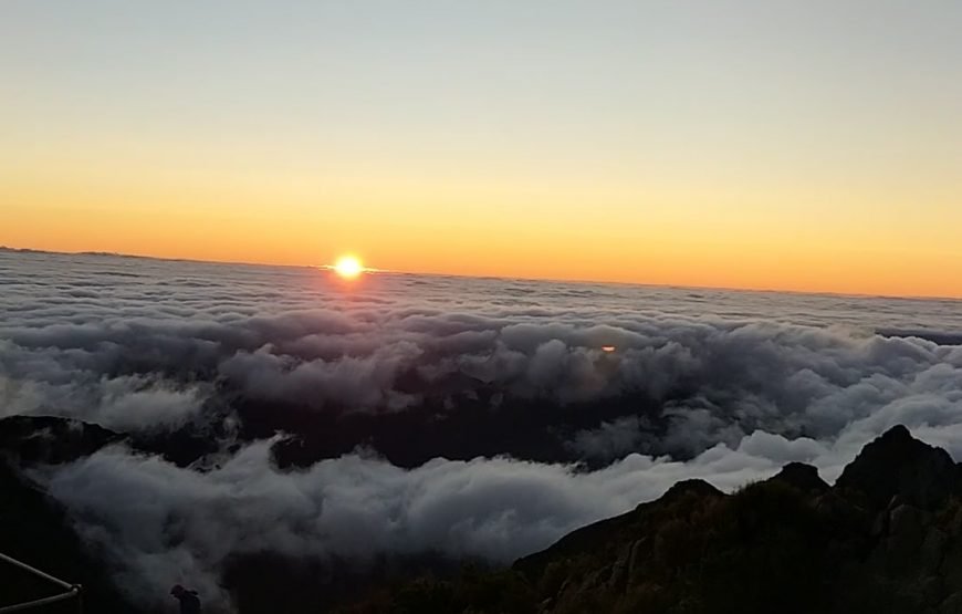 Sunrise at Pico do Areeiro