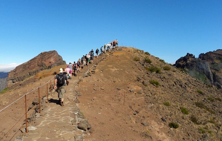 Pico do Areeiro – Pico Ruivo (Mountain Walk)