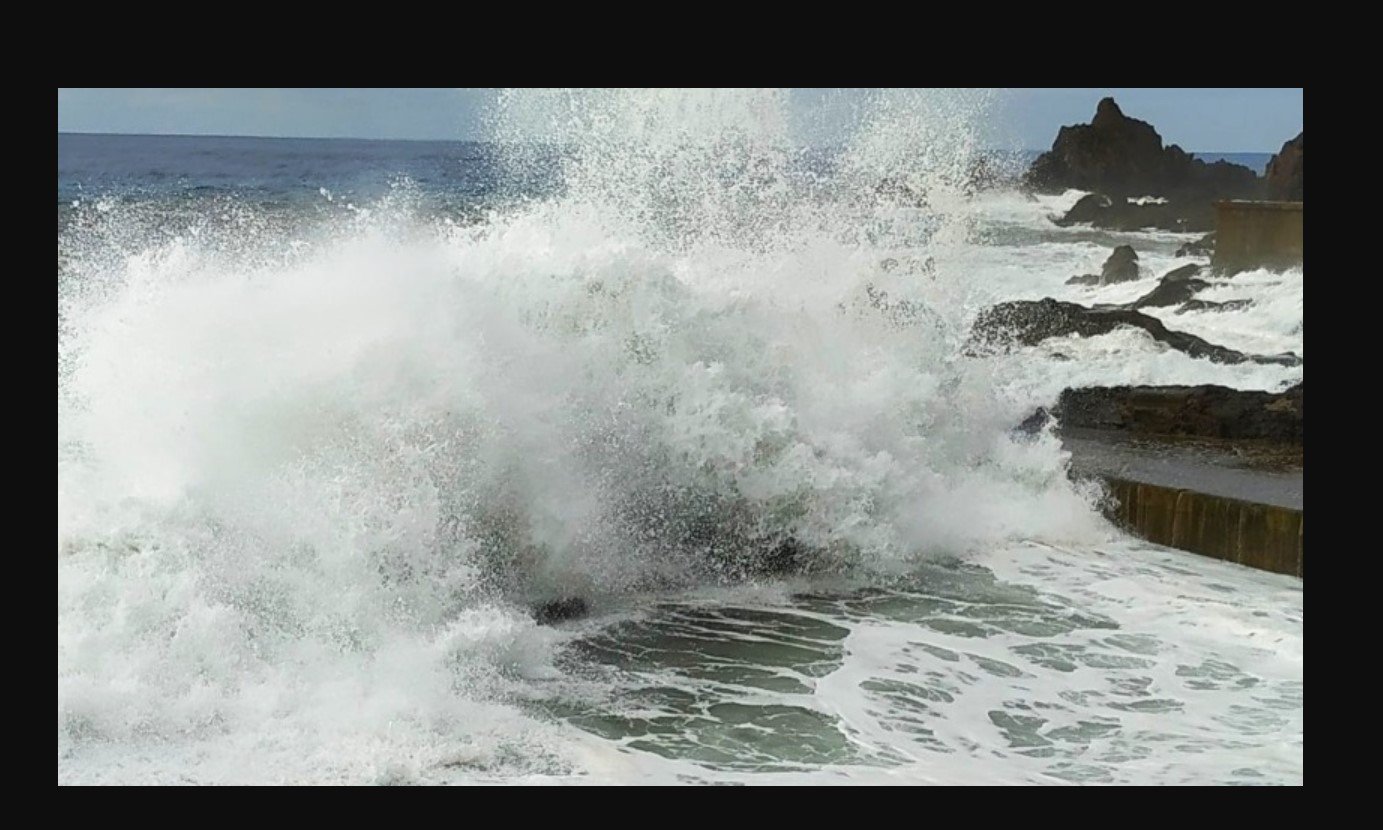 Lido and Barreirinha closed this Sunday due to strong sea waves