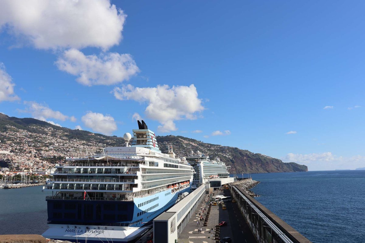 Two cruise ships bring nearly seven thousand people to Funchal Port