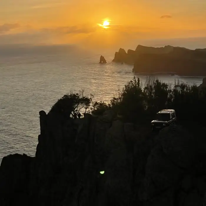 Escapada privada al este: Amanecer remoto y maravillas ocultas - REM