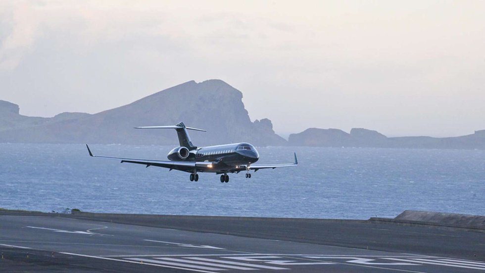 Cristiano Ronaldo magánrepülőgépe leszáll Madeirán